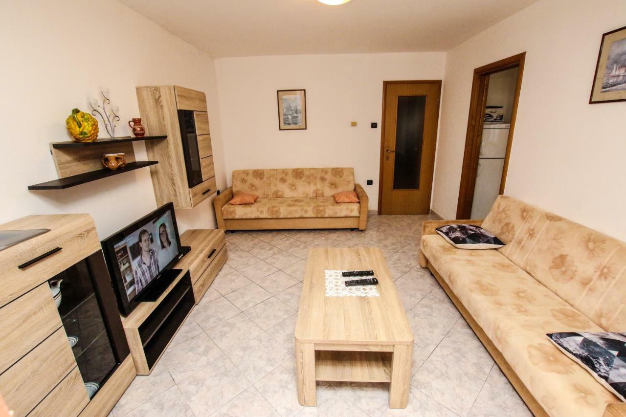 Carolina 4 Seasons Apartment Porec Exterior photo