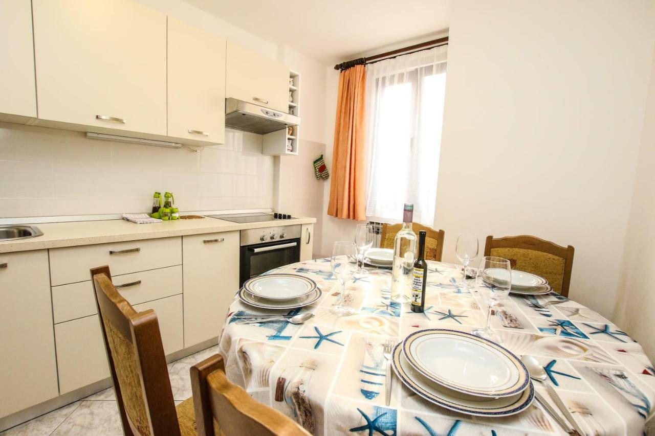 Carolina 4 Seasons Apartment Porec Exterior photo